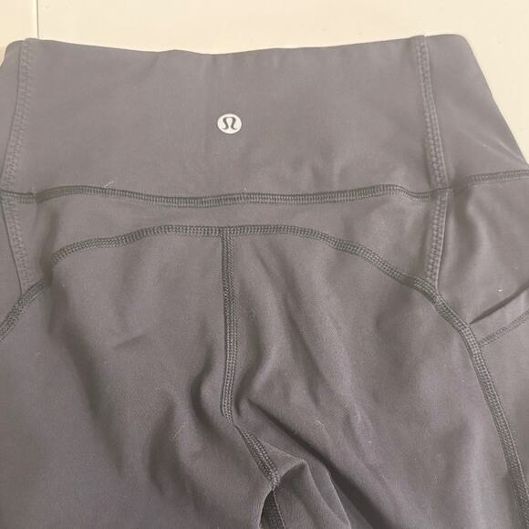 Lululemon All the Right Places gray crop leggings Sz 4    EUC - Picture 1 of 8